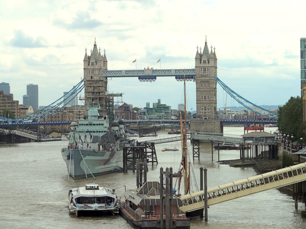 London - pointsdepassage.com