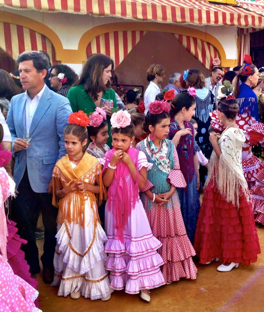 Niñas en la feria de Sevilla